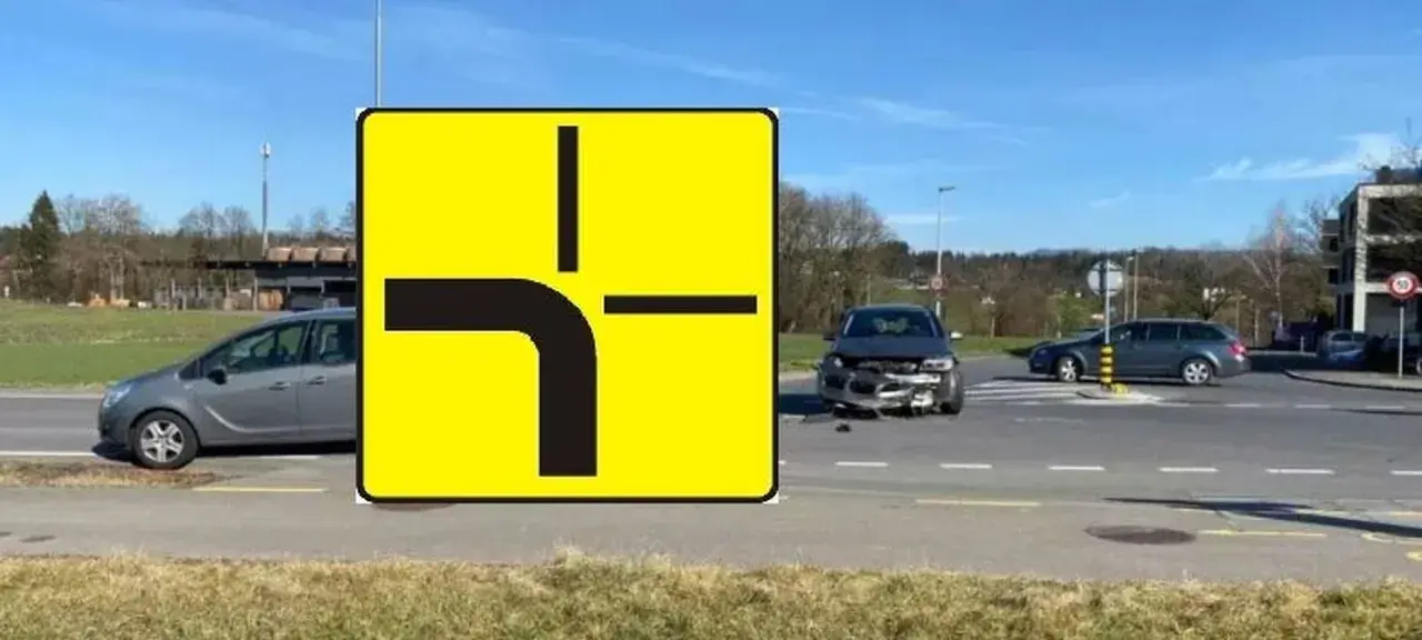 Znak informuje o skrzyżowaniu z pierwszeństwem łamanym. Wypadek na skrzyżowaniu, gdzie jeden z kierowców nie ustąpił pierwszeństwa.
